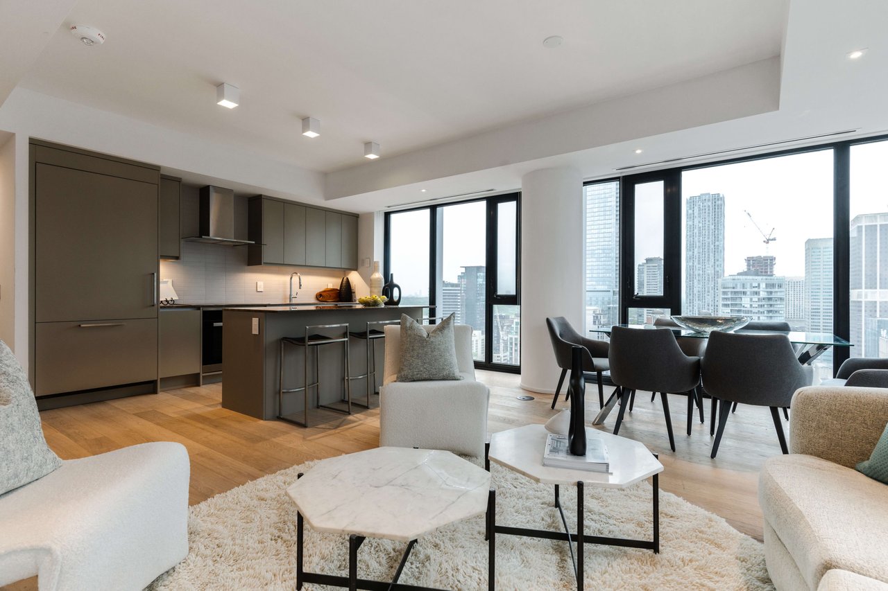 Yorkville Private Estates Suite 2702