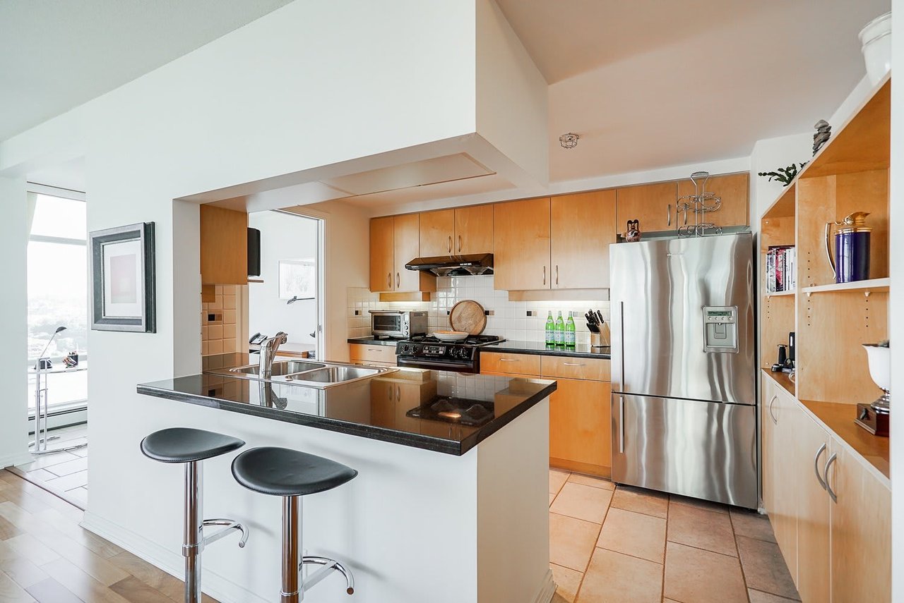 1199 Marinaside Crescent, #1902