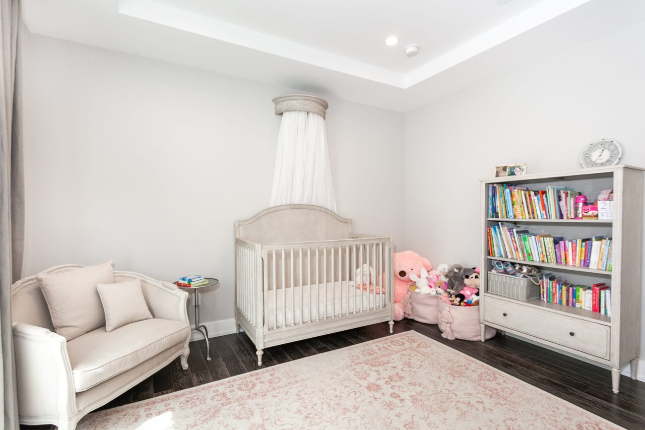 460 N Palm Drive Unit 106