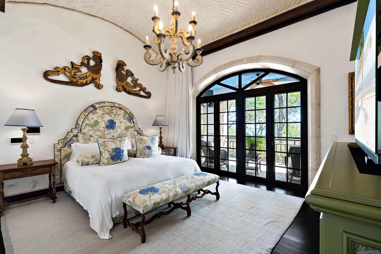 27 Cartagena | Unique Luxury Beachfront Home