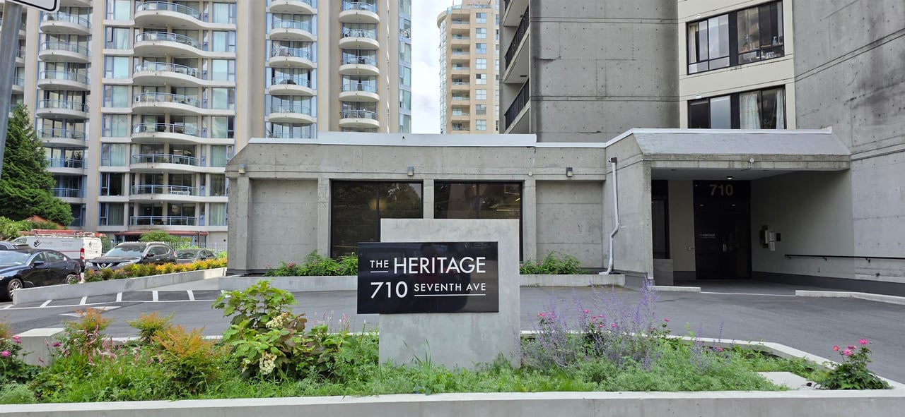 1103-710 Seventh Ave