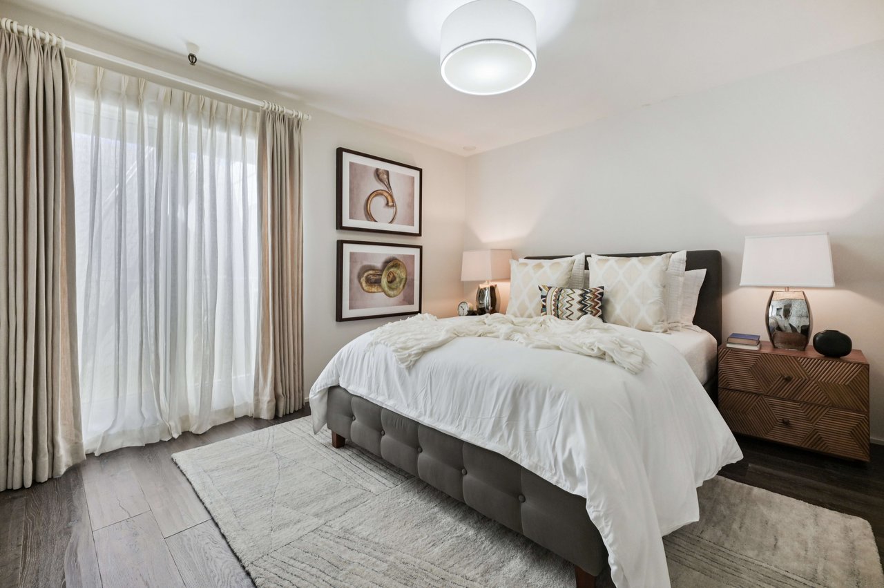 Stylish Duplex Penthouse Steps to Alta Plaza
