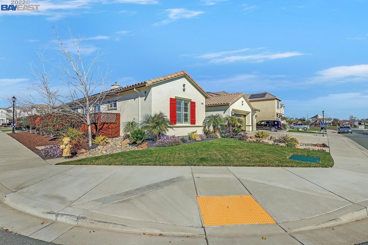 516 Sugar Hill Way