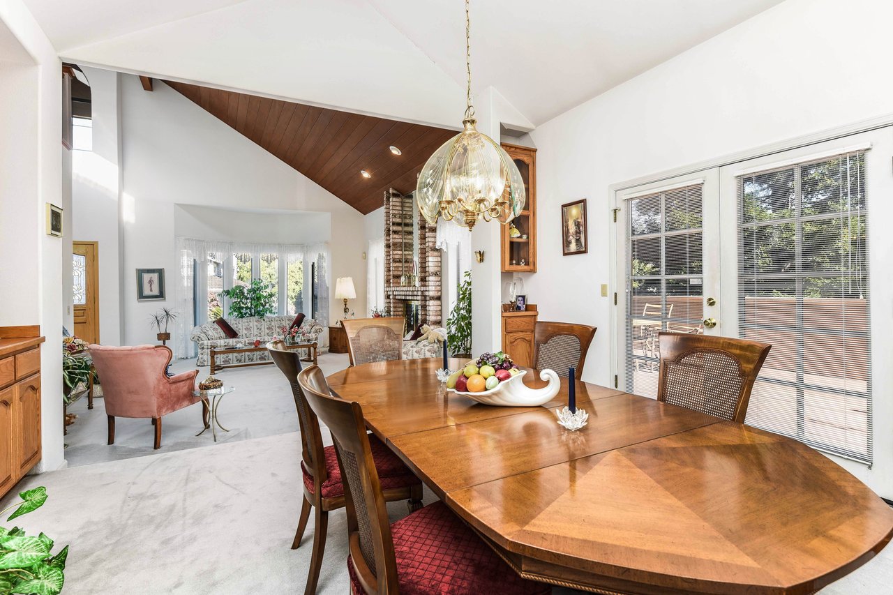 Fantastic Opportunity to buy in Alamo!