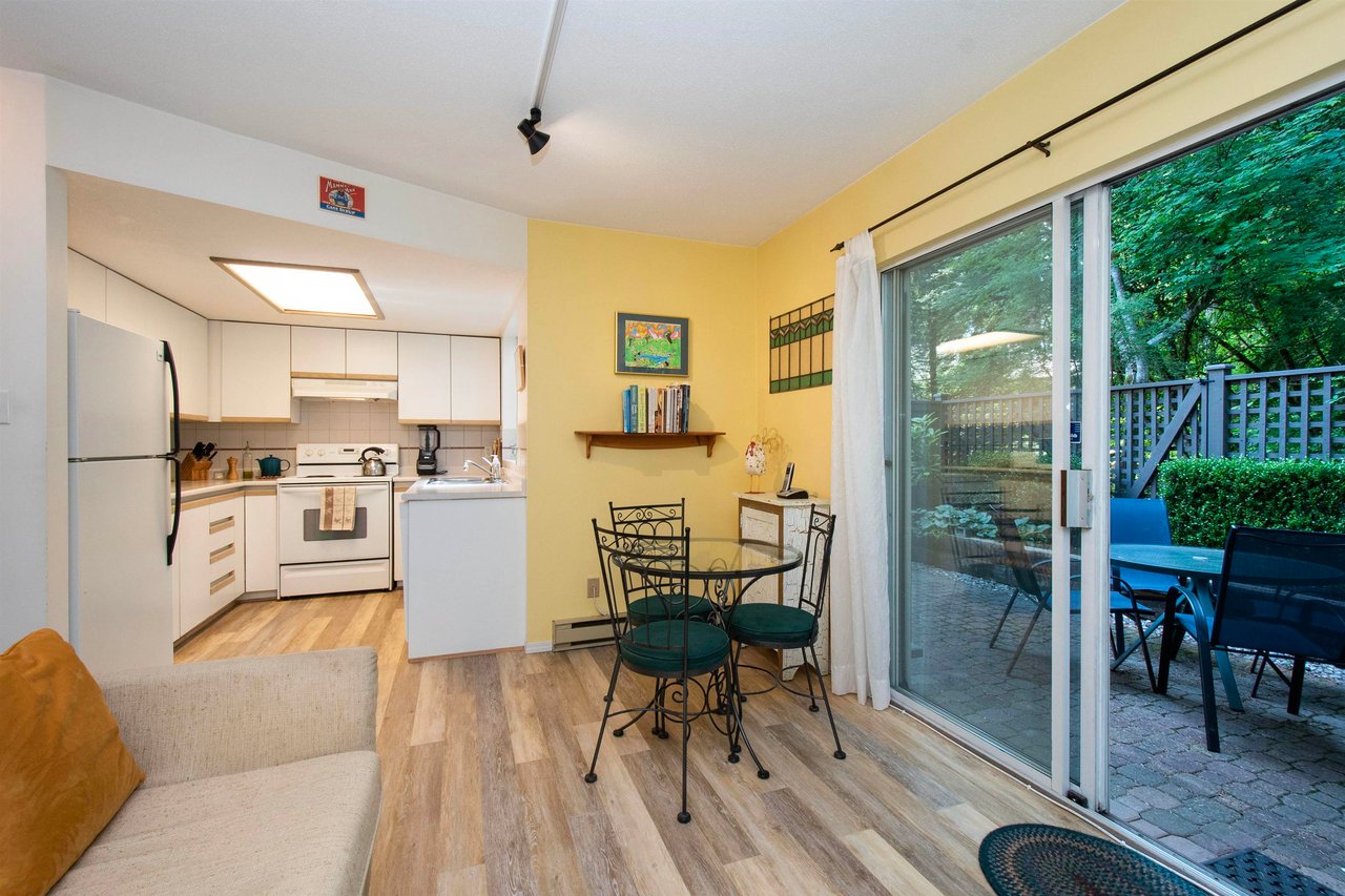 2922 Mt Seymour Pkwy