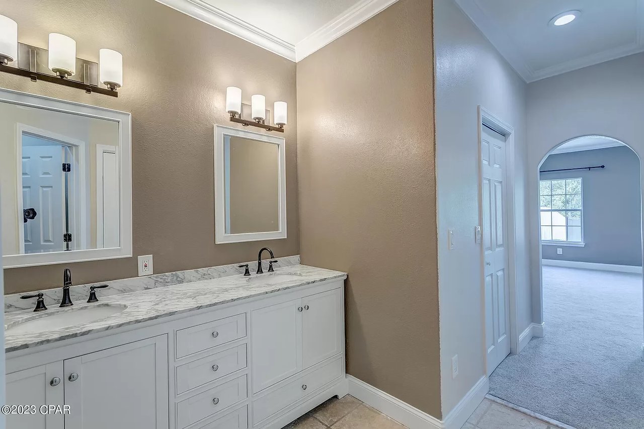 3308 Azalea Circle