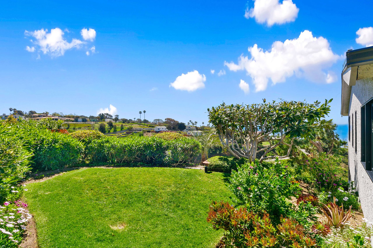 Sensational Bluff Top Malibu Townhome