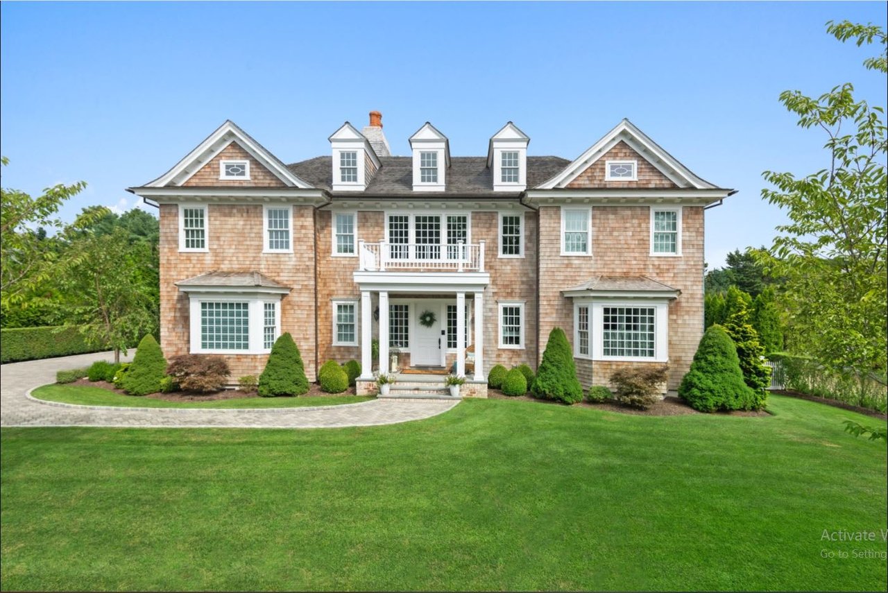 90 Leos Lane