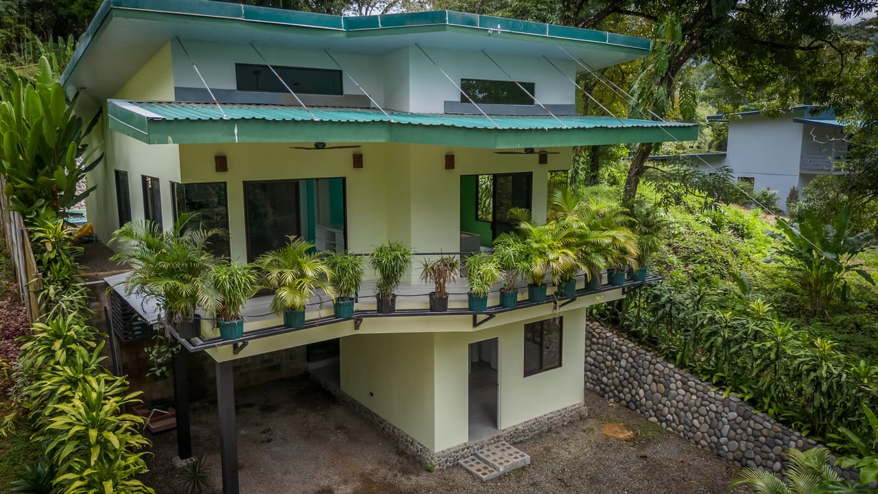 Seagull’s Nest Two Storey Villa in Uvita, 3 Bed,3 Bath & Pool