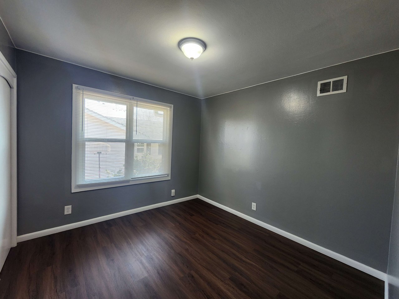 1214 Rose Dr.