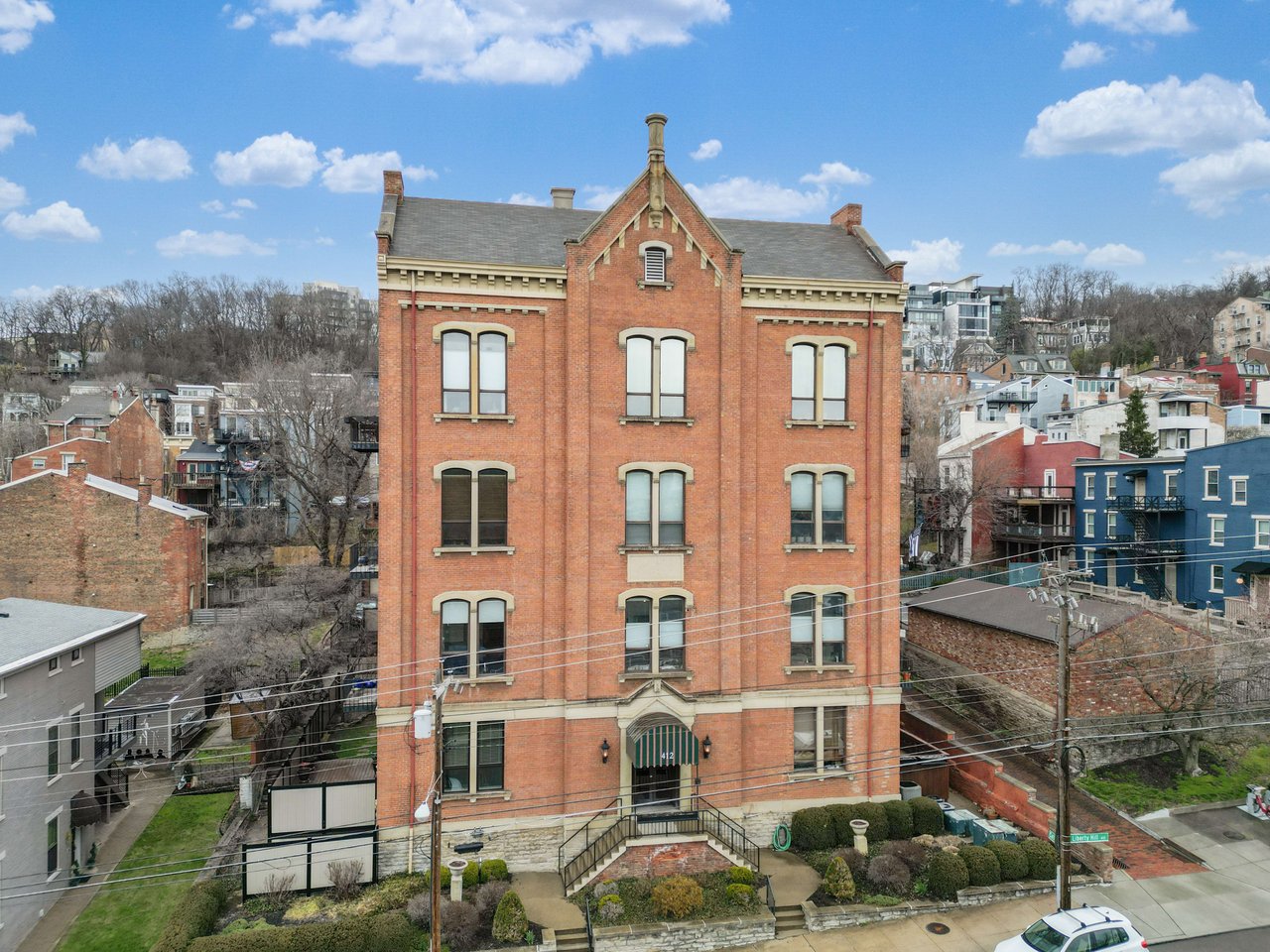 412 Liberty Hill #1B
