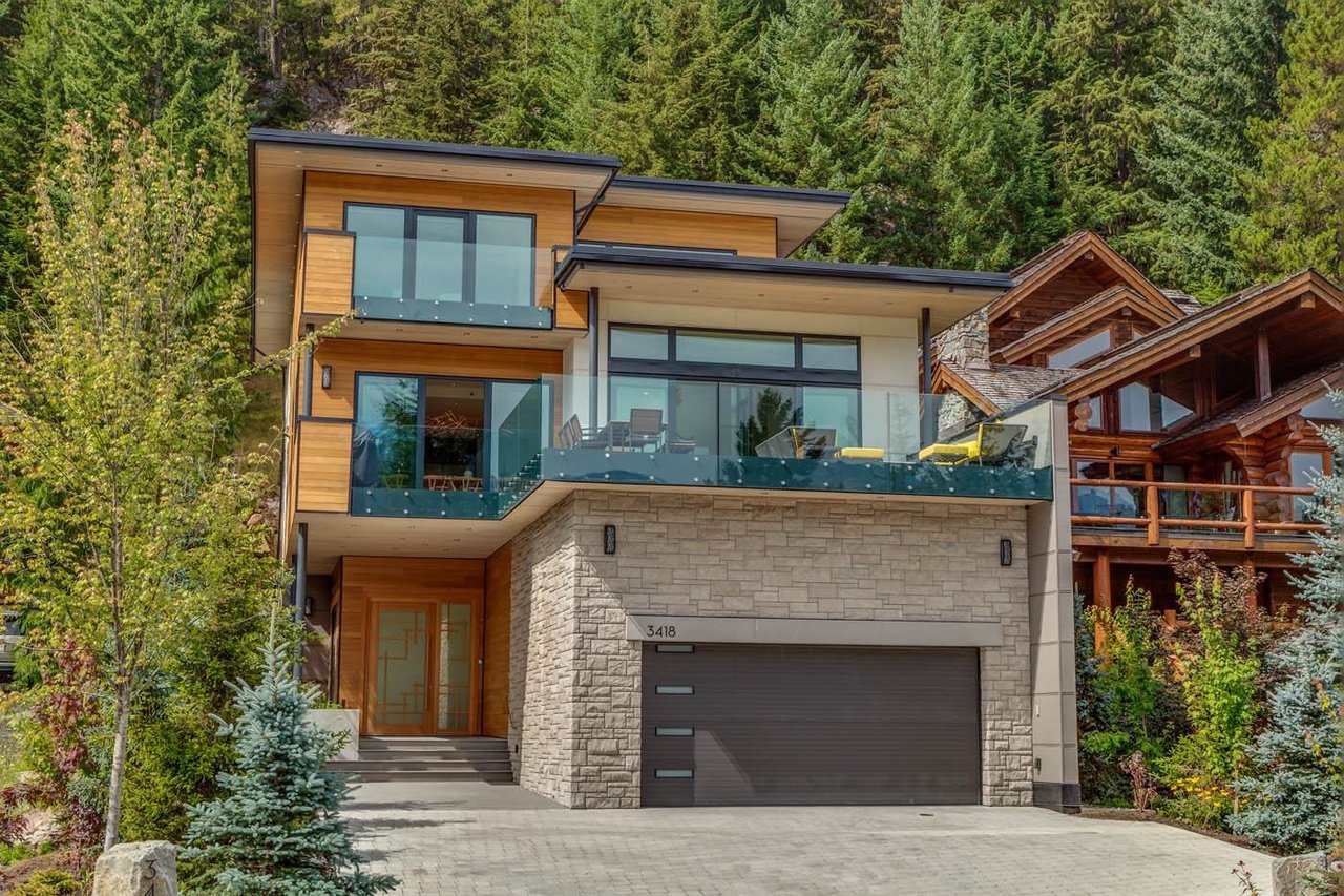 3418 Blueberry Dr