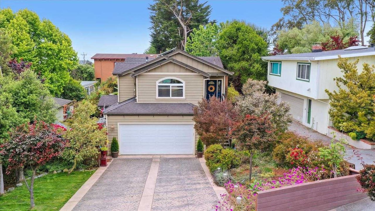 823 Valencia AVE