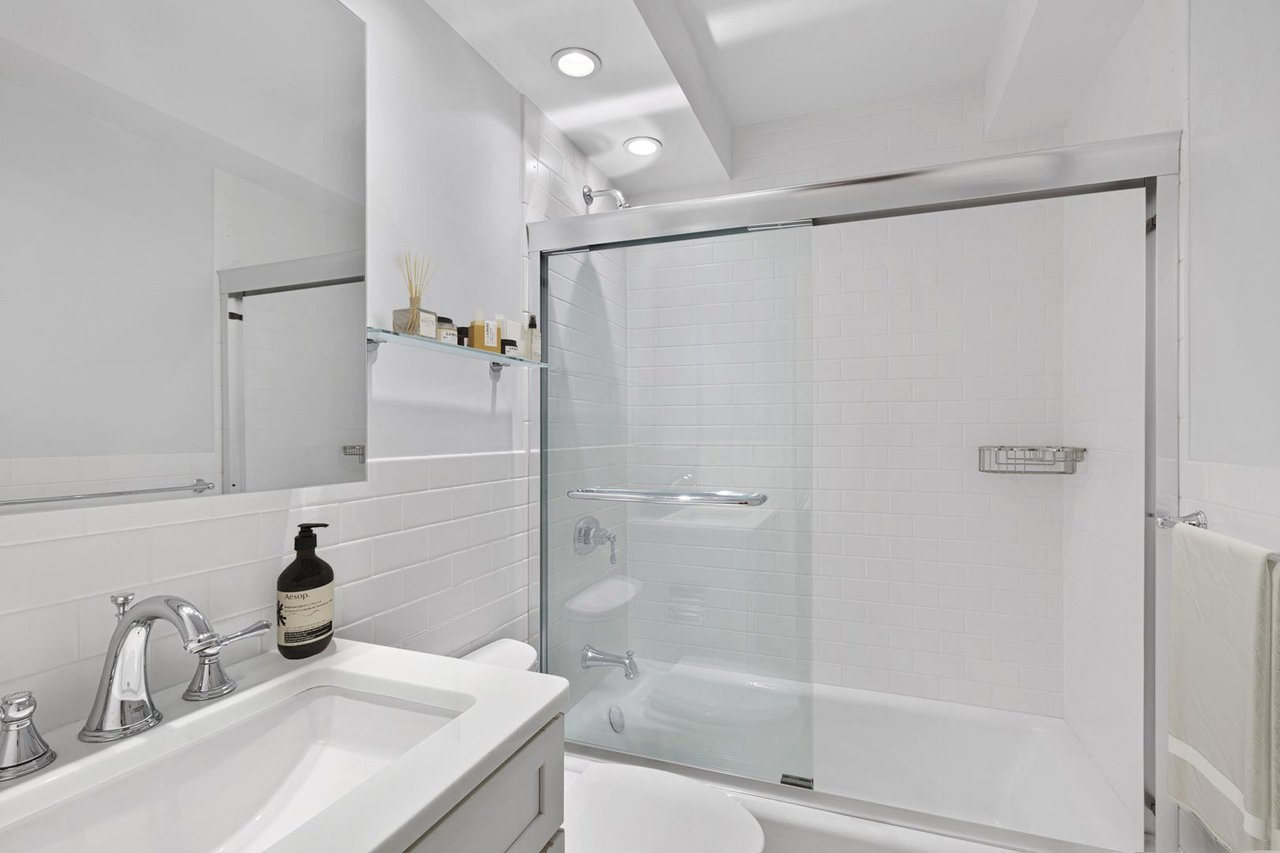315 East 70th Street, Apt 7-ABC