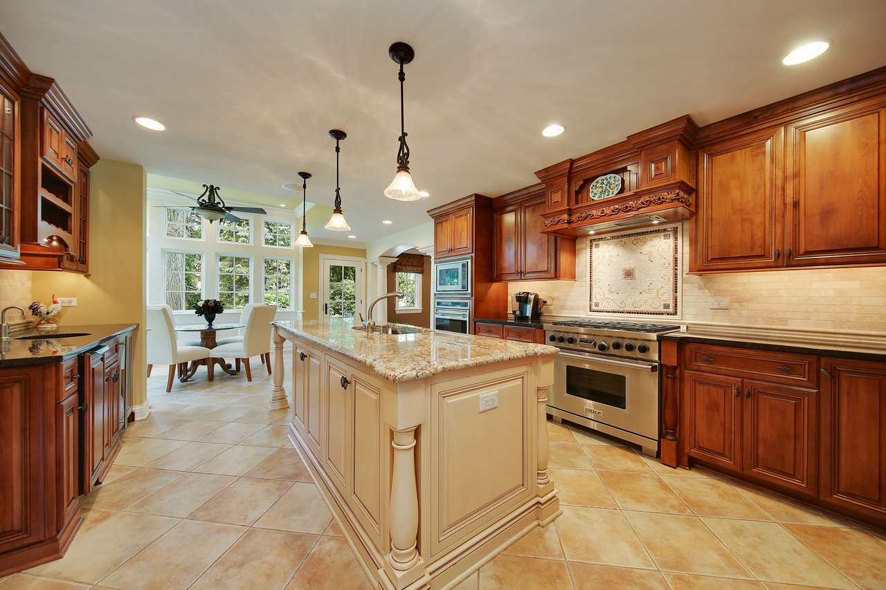 Gorgeous Home on Quiet Cul-De-Sac