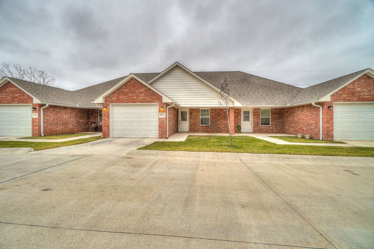 2675 Chase Addison