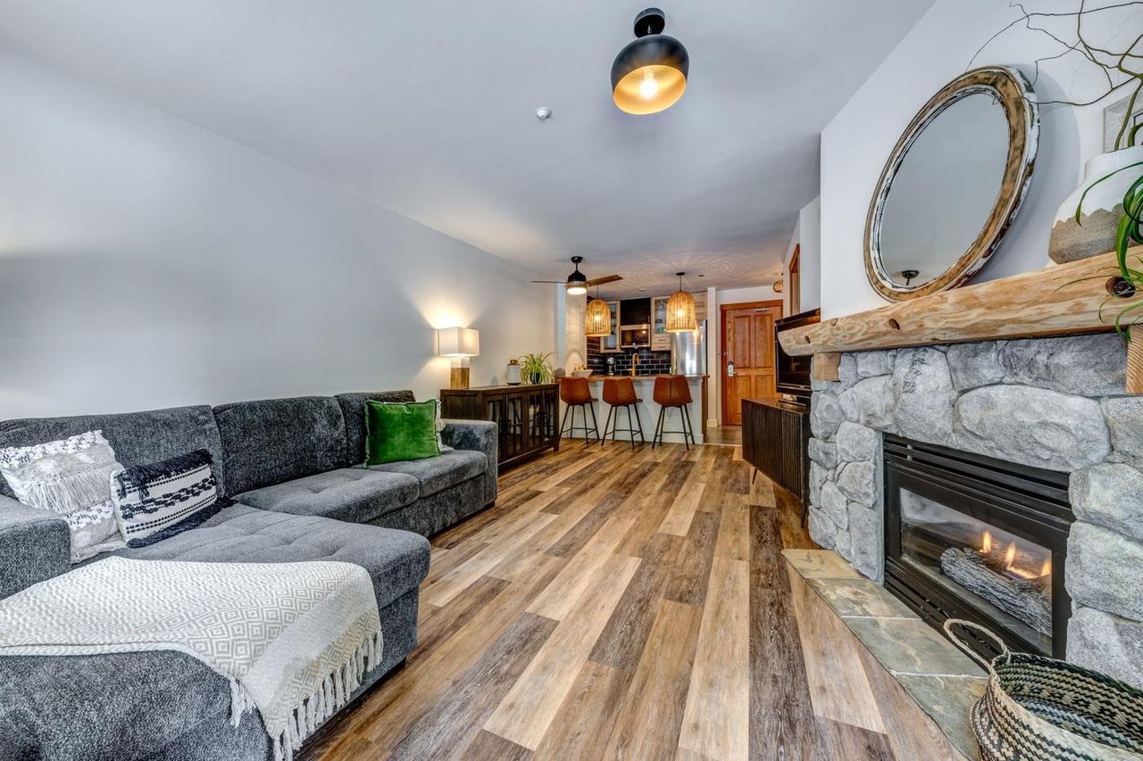 102-4660 Blackcomb Wy