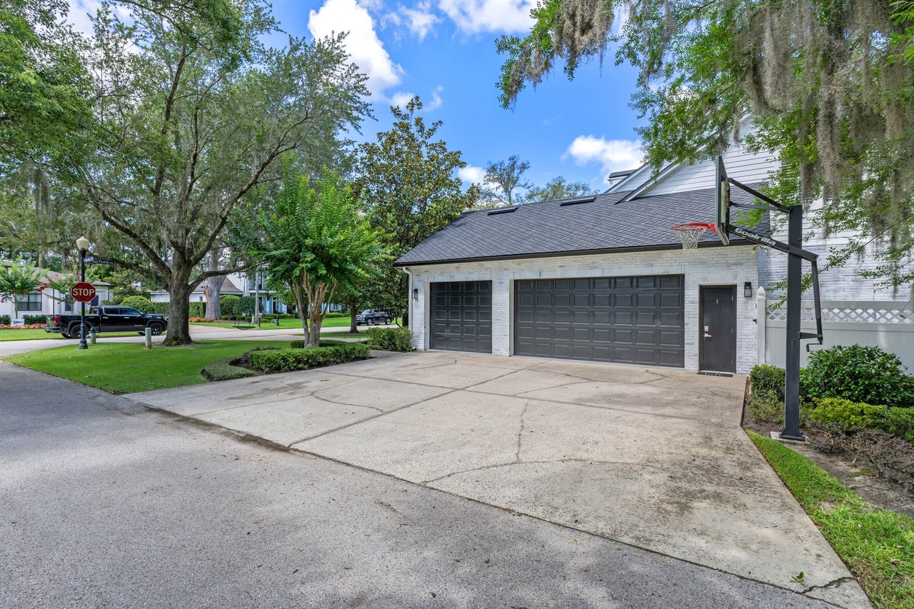 1421 Place Picardy