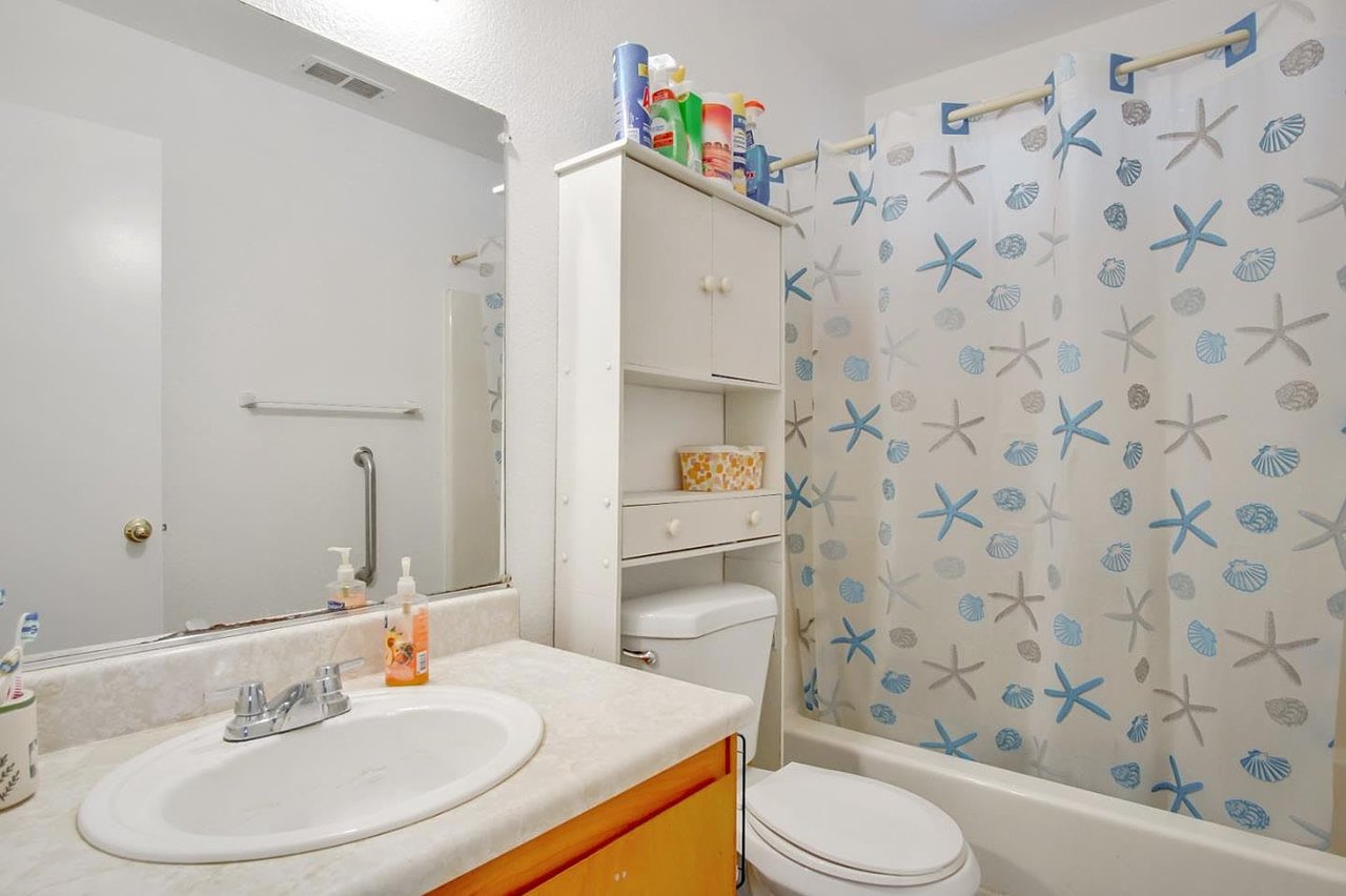 702 Colombard Cir