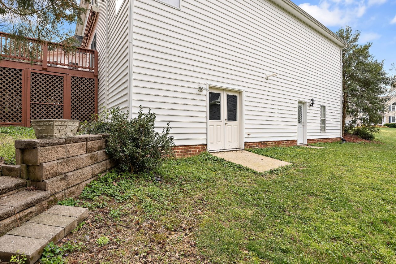 8805 Thornton Heath Drive