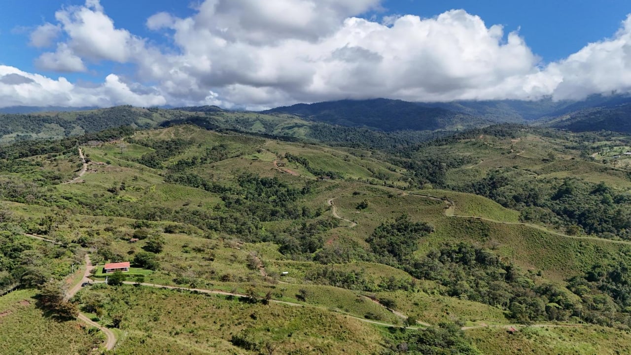River and Waterfall Ranch, Perez Zeledon, San Jose