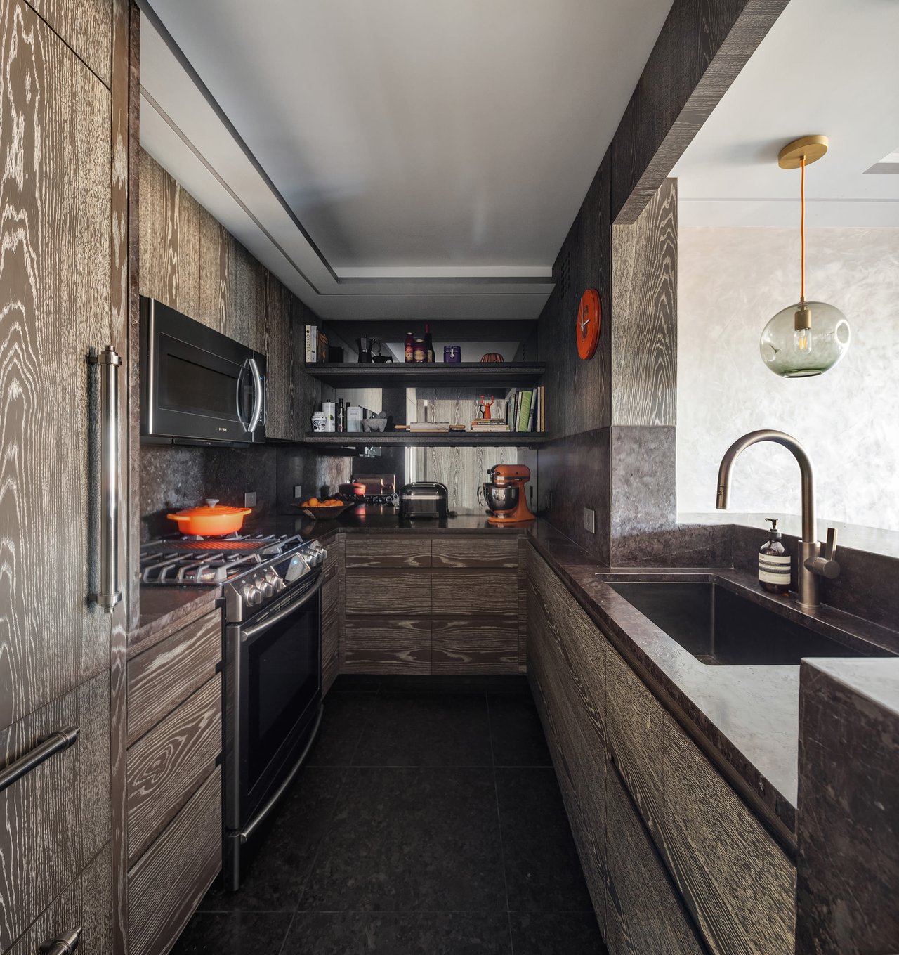 115 E 9th St, Unit 7D