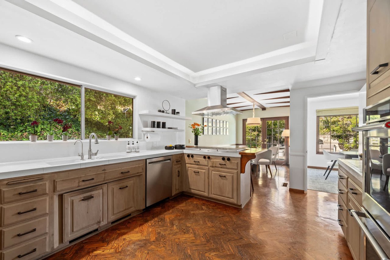 8636 Edwin Drive, Laurel Hills