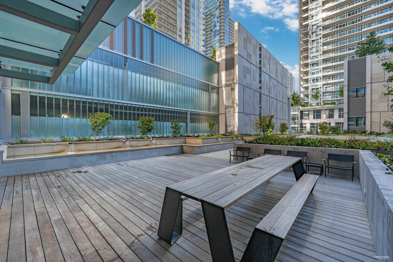 1101-6000 Mckay Avenue, Burnaby