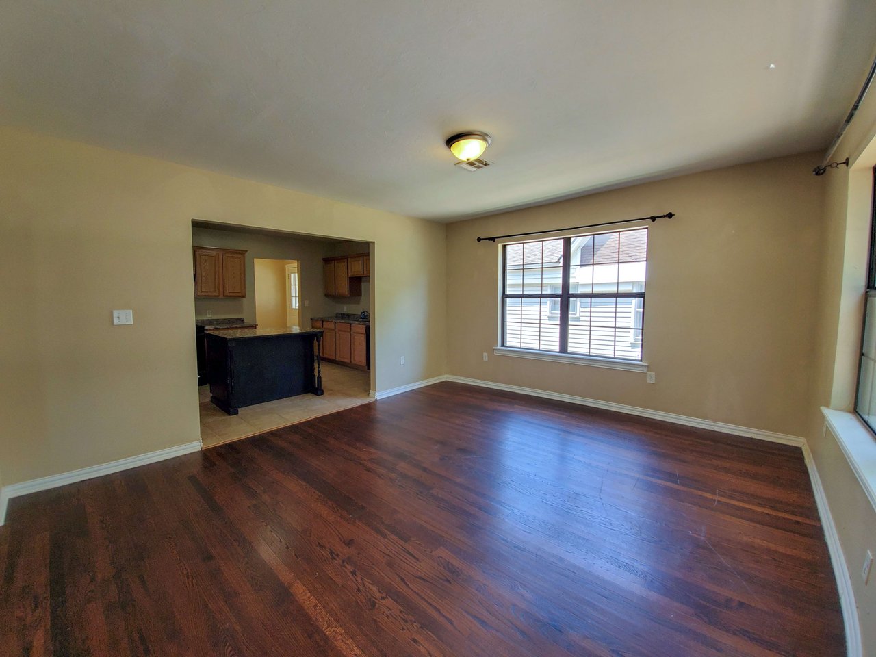 1620 N Market 
