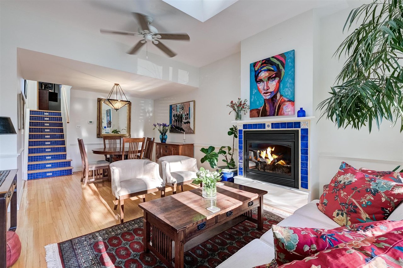 216 Catalina Dr
