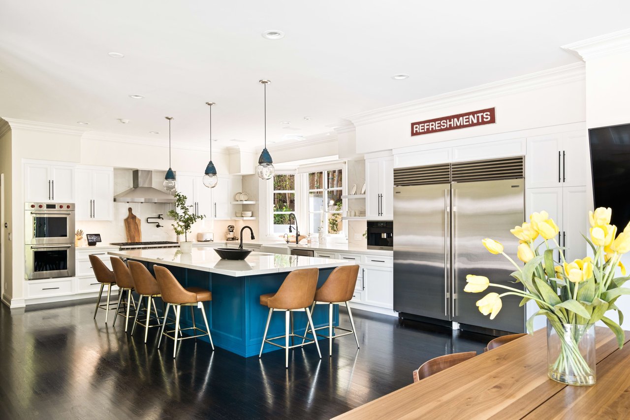 16659 Ashley Oaks, Encino