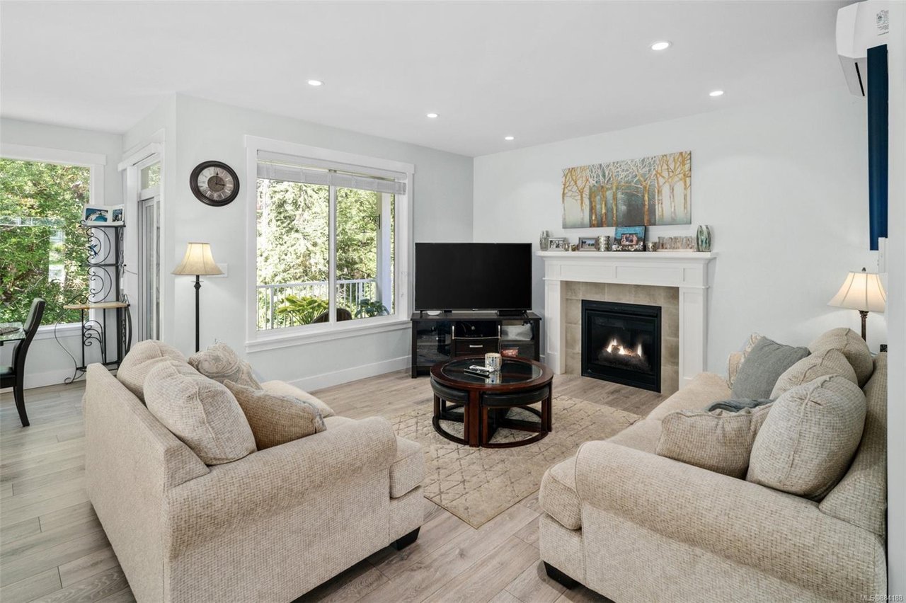 2544 West Trail Crt, Sooke