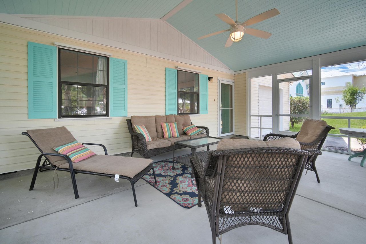 465 Seacrest Dr
