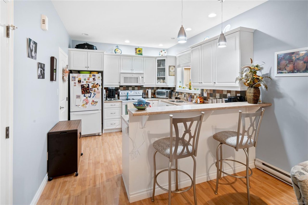 1260 Rockhampton Close