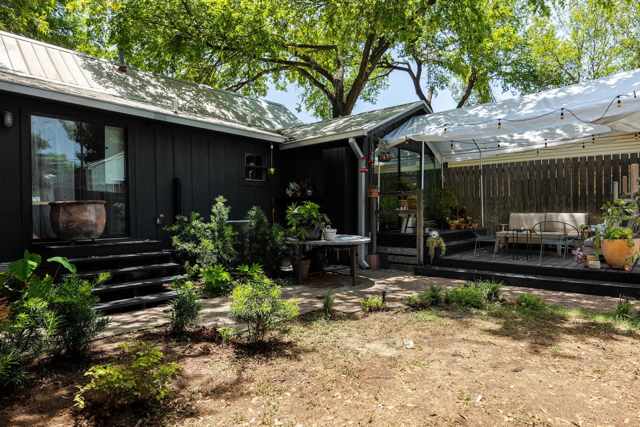 1408 Canterbury ST.