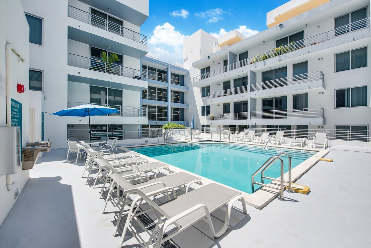 3339 Virginia Street Unit: PH-28