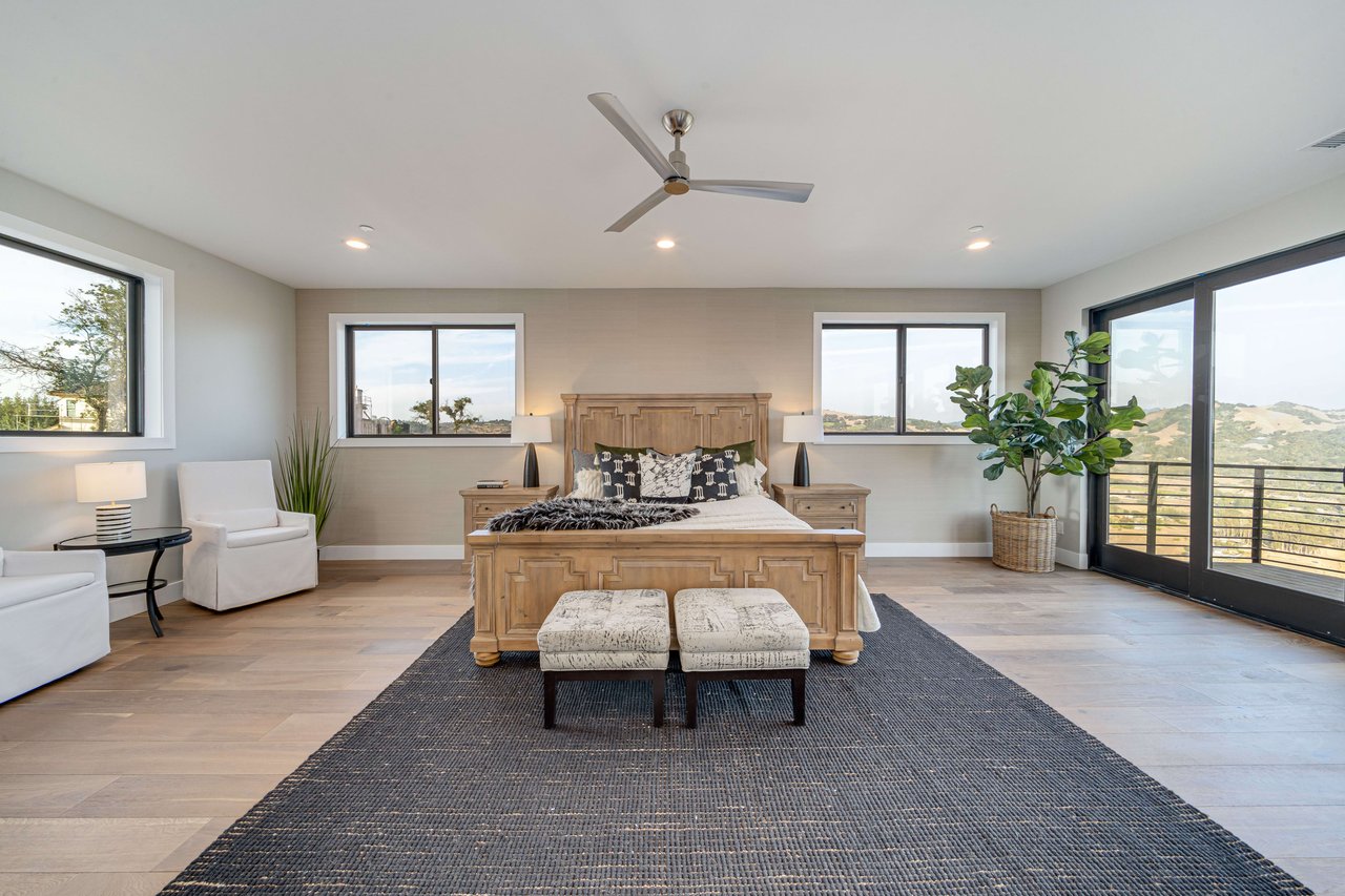 3927 Rincon Ridge Drive