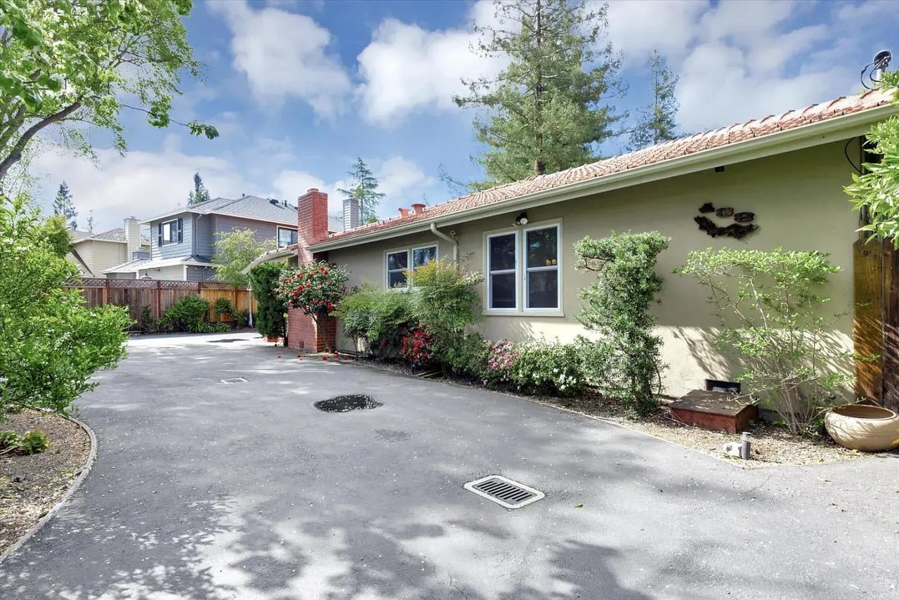 438 Sequoia Ave