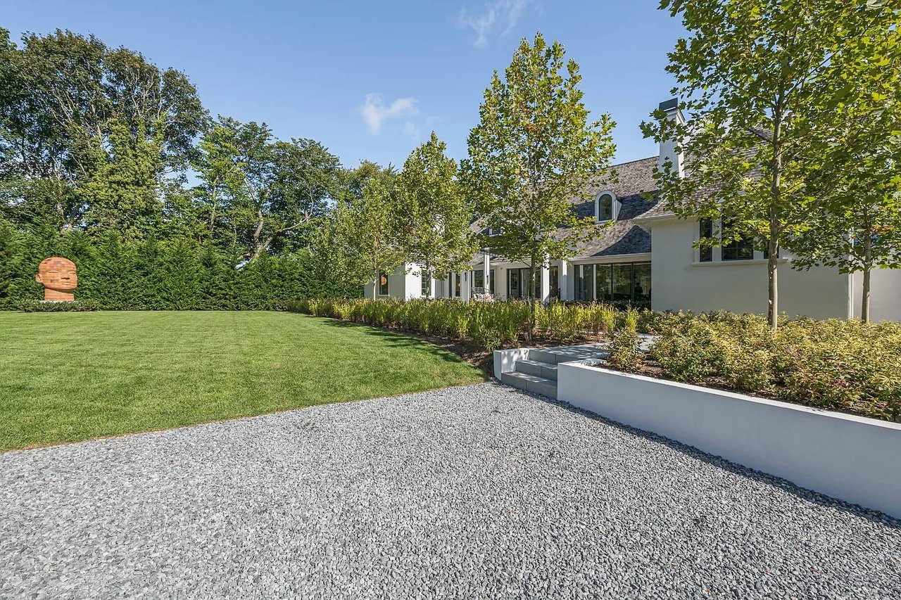 67 Hither Ln