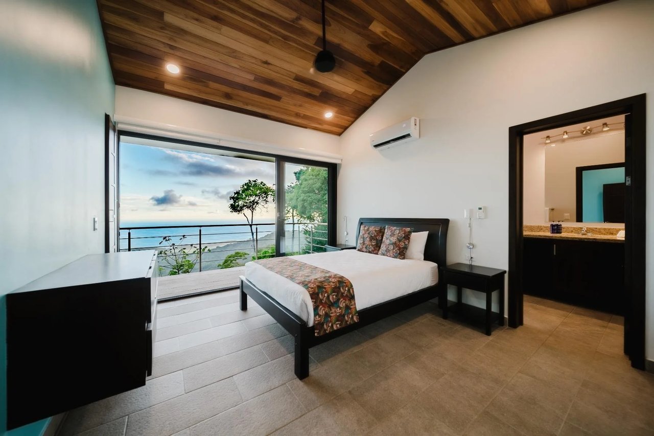 Sunset Ocean View Luxury Home, Dominical, Puntarenas