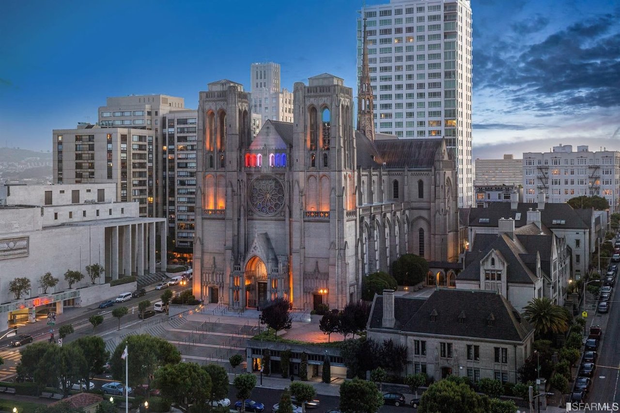 Iconic, Rarely Available Nob Hill Penthouse