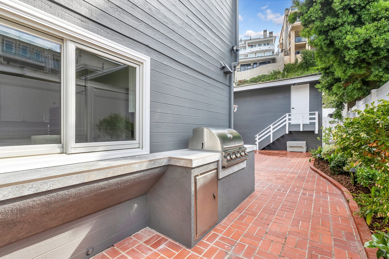 2307 Bayside Drive