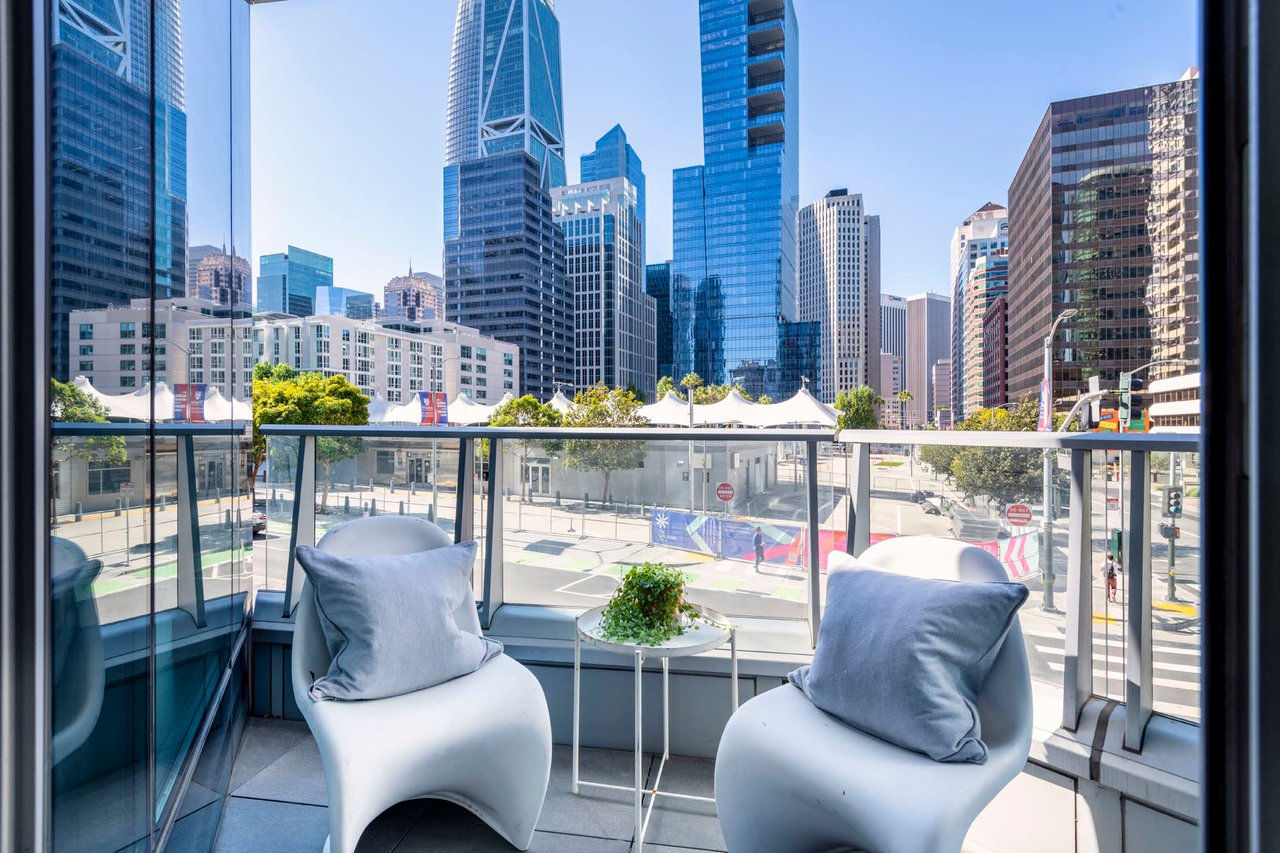 318 Main Street Unit: 2E