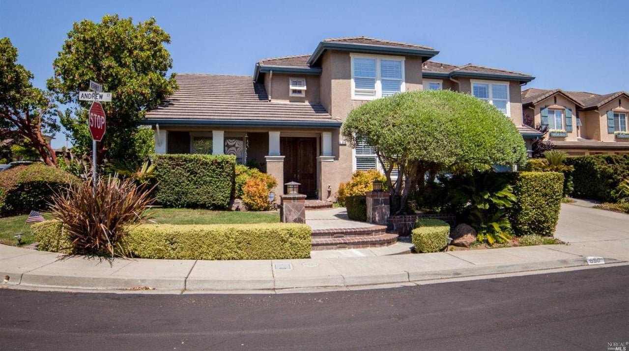 690 Andrew Court