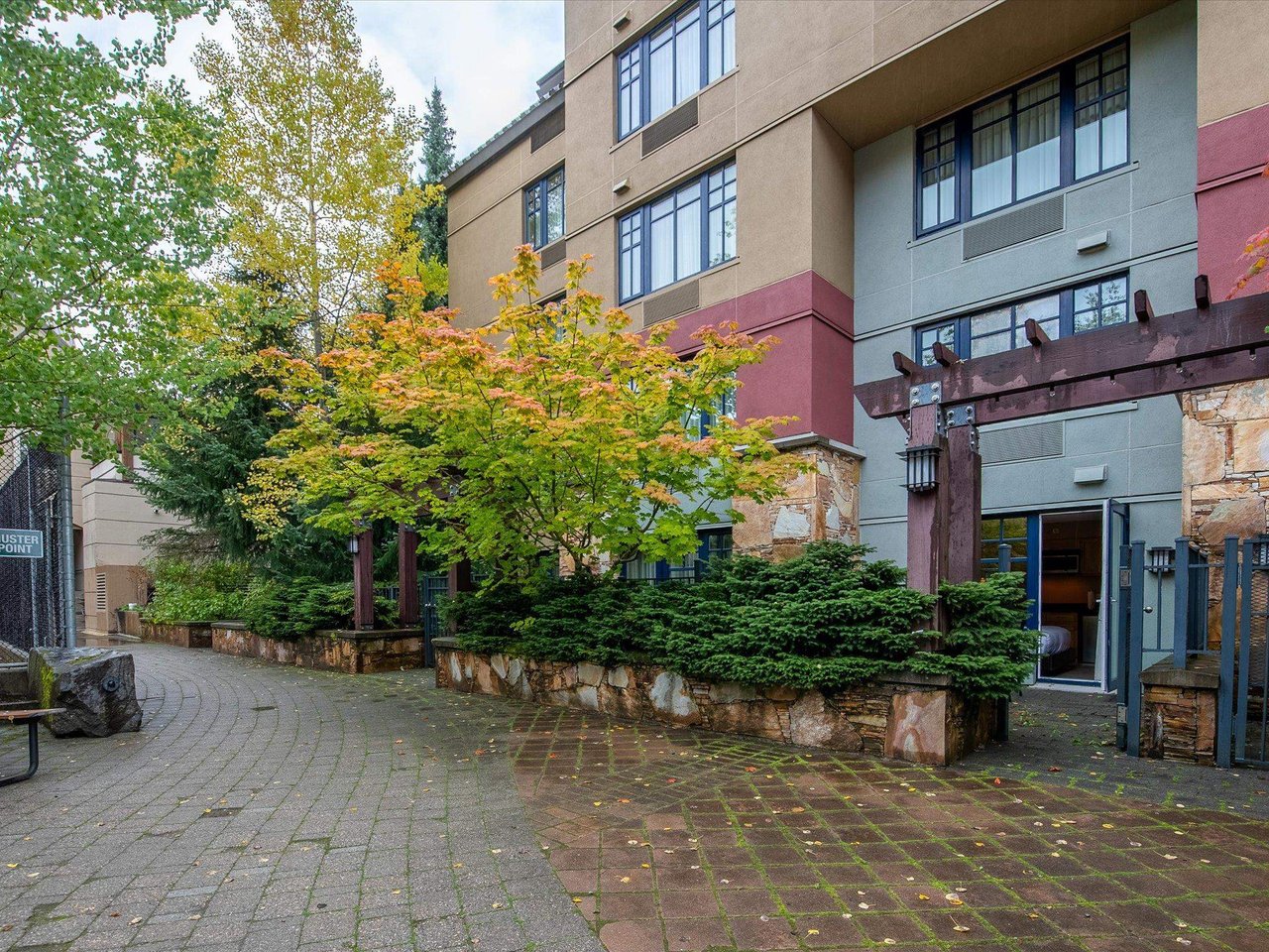 161-4050 Whistler Wy