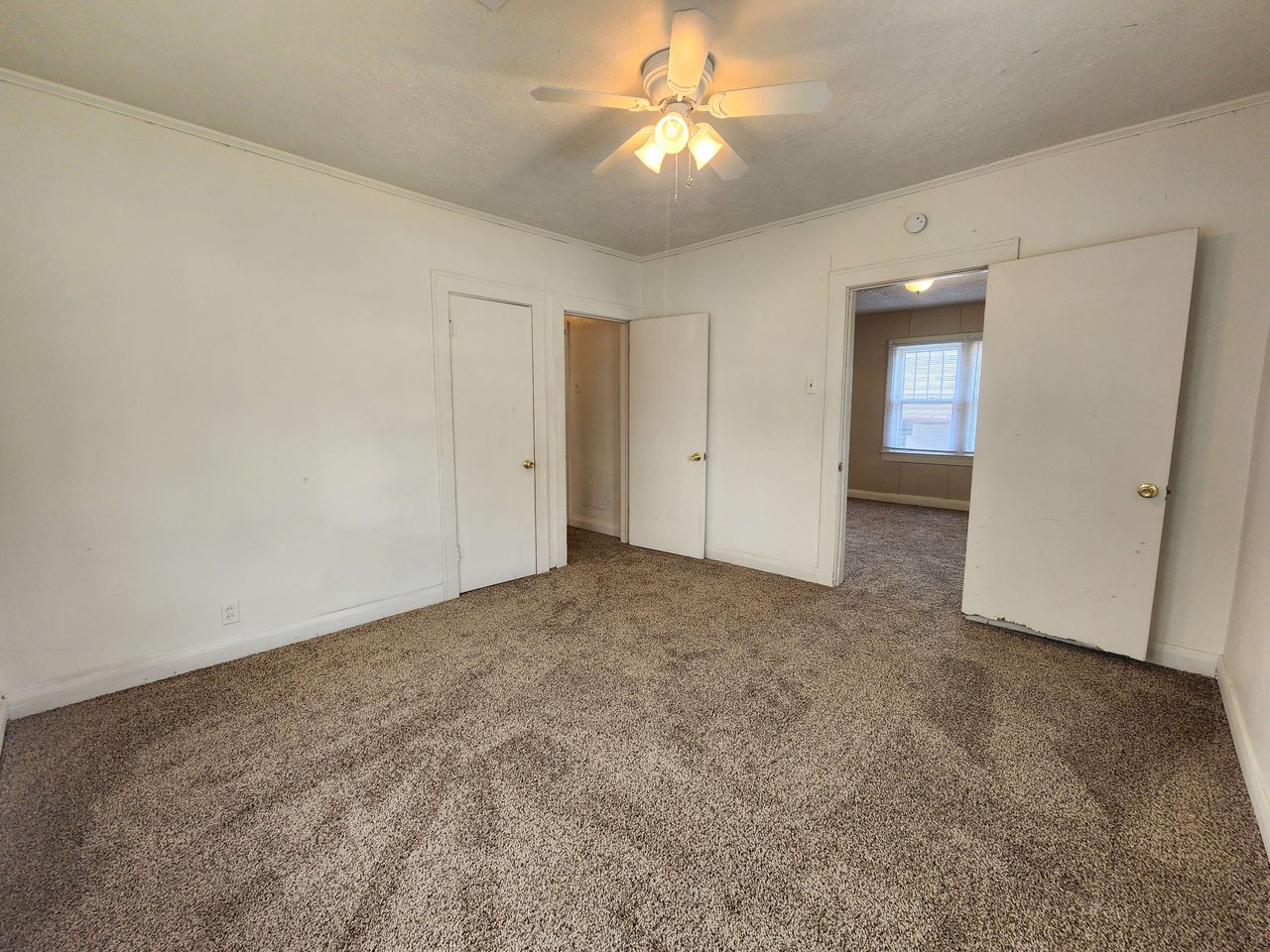 810 N. Market Ave