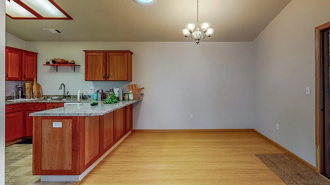 1808 Maplewood Dr