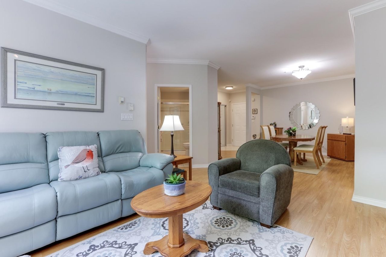 133-3098 Guildford Wy