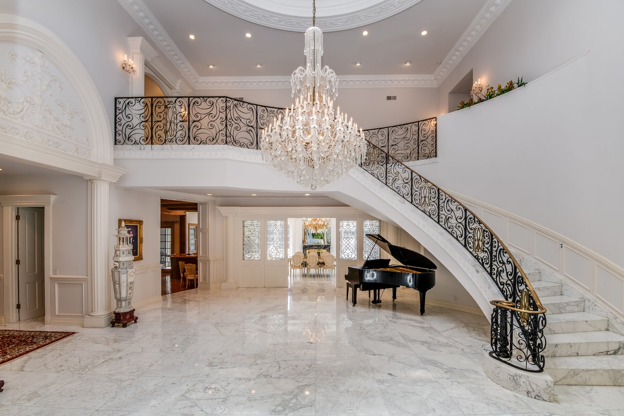 Spectacular Beverly Hills Estate