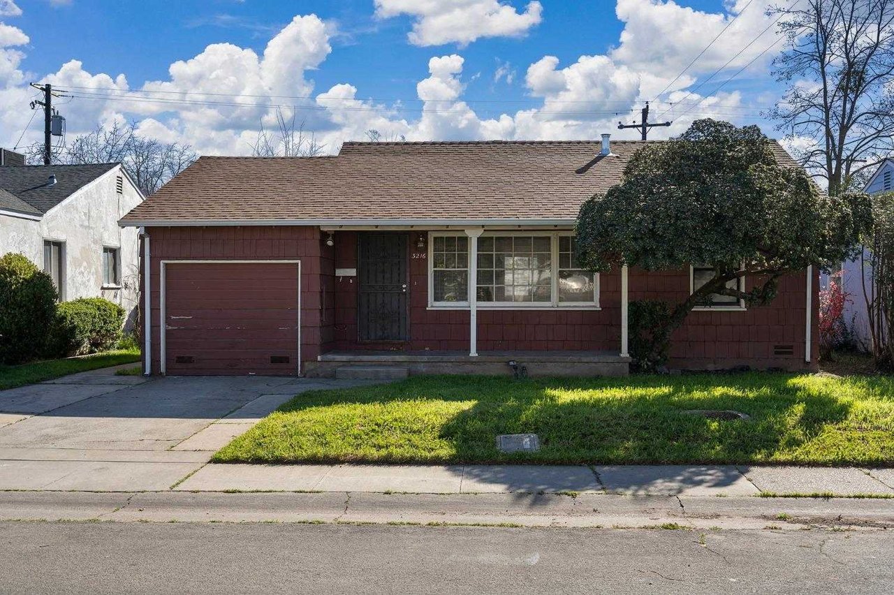 3216 Del Mar Way